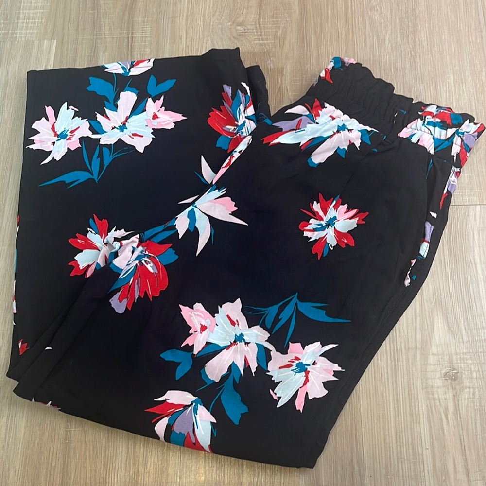 Candies, floral wide leg crop 💐